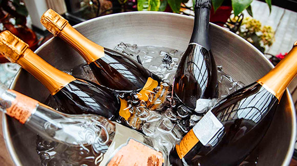 What are Some of the Most Popular Uses for Champagne