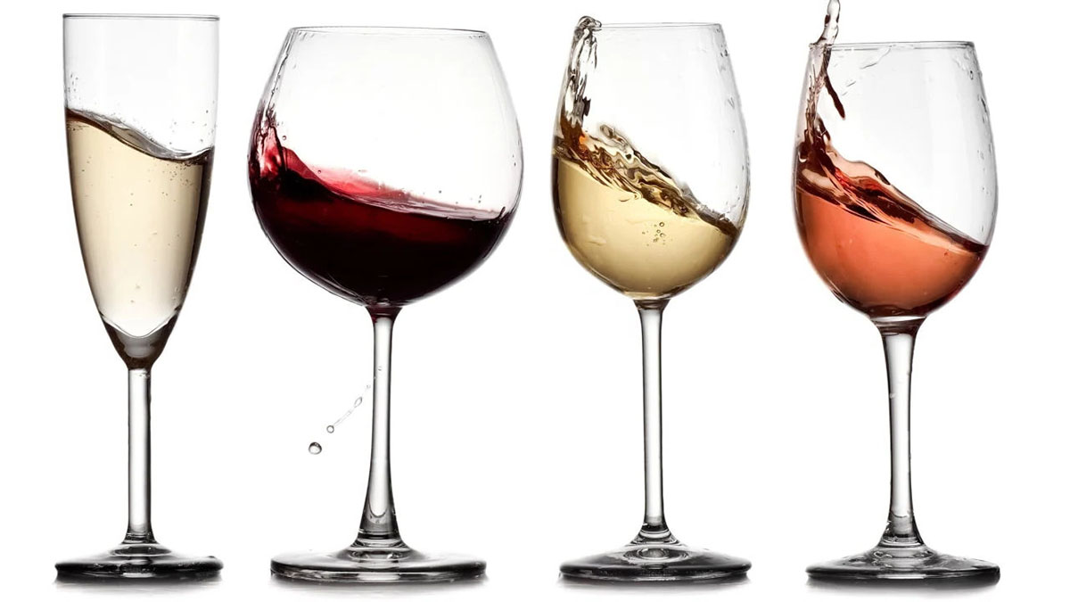 Factors that Affect the Amount of Wine Served in a Glass